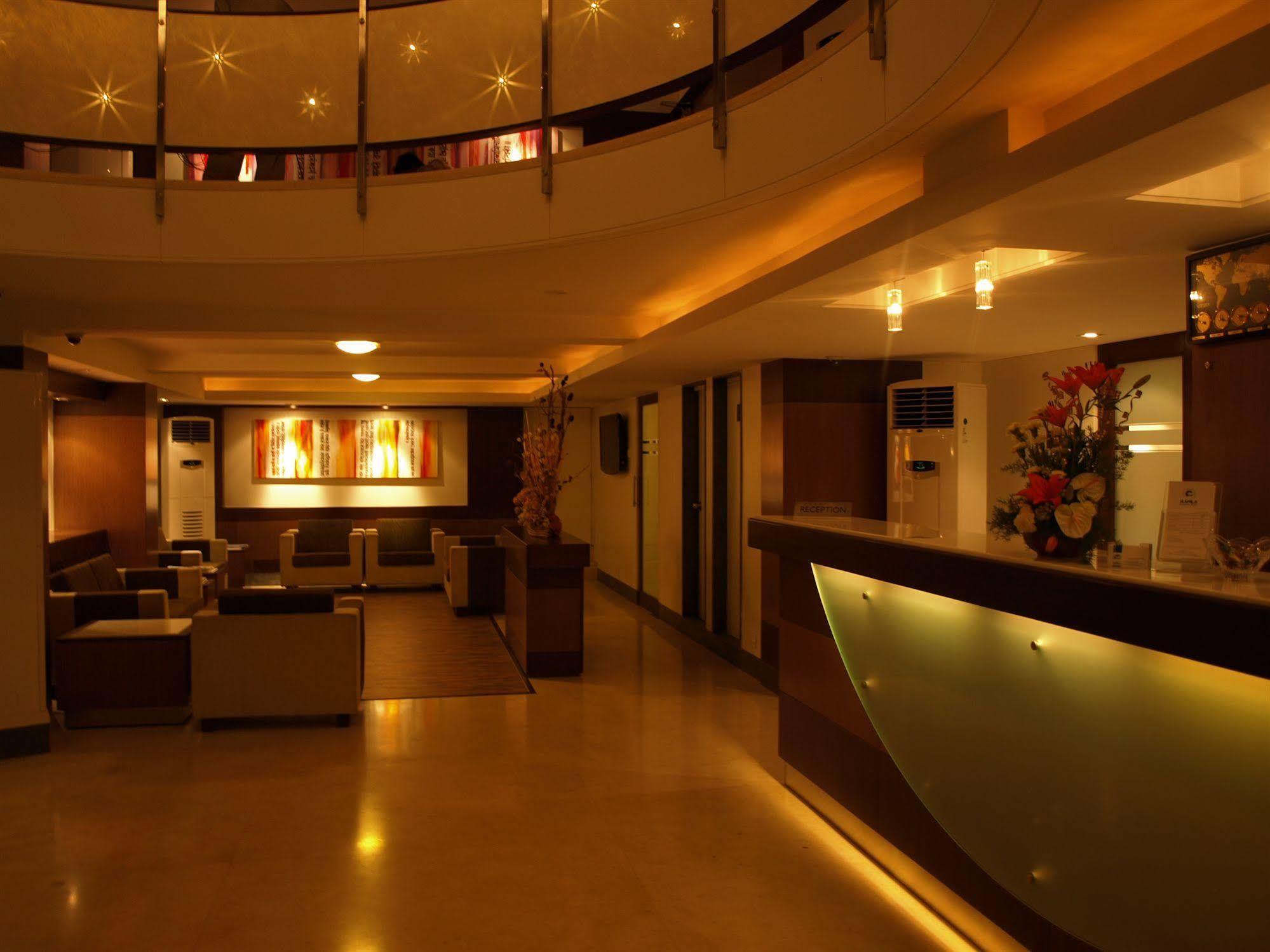Kapila Business Hotel Pune Exterior foto